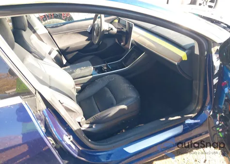 2020 Tesla Model 3 Standard Range Plus Rear-Wheel Drive/Standard Range Rear-Wheel Drive from USA, damaged, VIN 5YJ3E1EA4LF796943